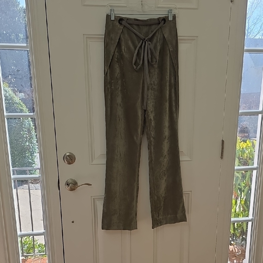 KZ_K Green Pants. Size Extra Small